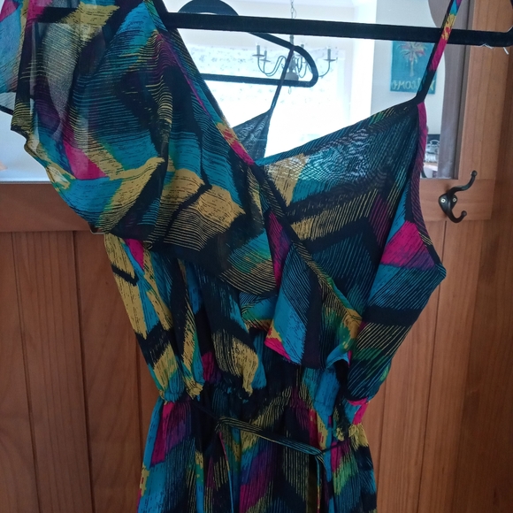 Dress - Picture 2 of 3